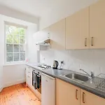 Forrest Hill Retreat